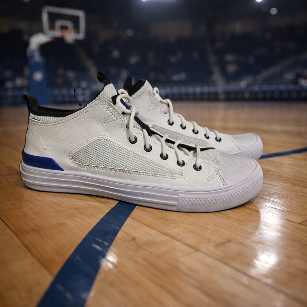 Converse Chuck Taylor Sneakers